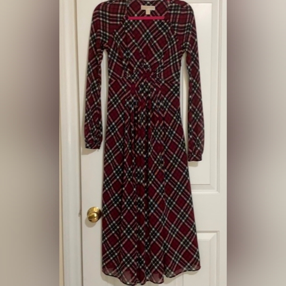 Michael Kors Dresses & Skirts - Michael Kors Wine Checkered Long Sleeve Dress B3